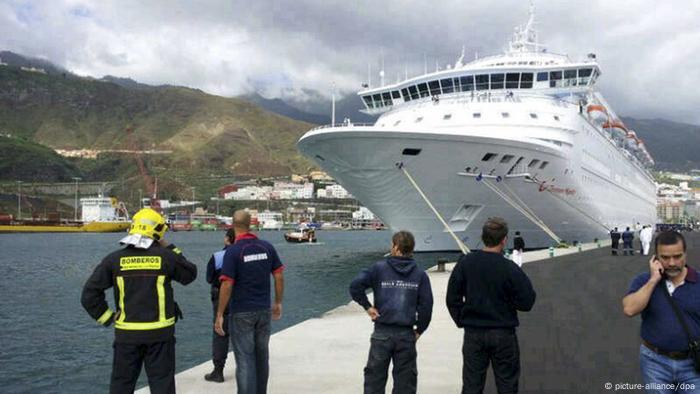 Probe Into Cause Of Canaries Cruise Ship Deaths News Dw 11 02 2013