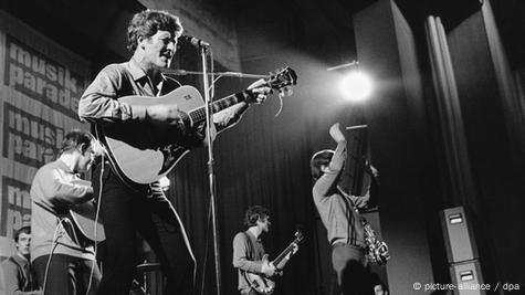Beatles mentor Tony Sheridan dies in Hamburg – DW – 02/18/2013