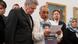 HANDOUT - Bundespräsident Joachim Gauck empfängt am 18.02.2013 Angehörige der Neonazi-Mordopfer im Schloss Bellevue in Berlin. Ismail Yozgat, Vater des in Kassel ermordeten Halit Yozgat, fordert die Umbenennung der Holländischen Straße, in der sein Sohn aufwuchs, arbeitete und ermordet wurde, in Halit-Yozgat-Straße. Foto: Jesco Denzel/Bundespresseamt +++(c) dpa - Bildfunk+++ HANDOUT - Bundespräsident Joachim Gauck empfängt am 18.02.2013 Angehörige der Neonazi-Mordopfer im Schloss Bellevue in Berlin. Ismail Yozgat, Vater des in Kassel ermordeten Halit Yozgat, fordert die Umbenennung der Holländischen Straße, in der sein Sohn aufwuchs, arbeitete und ermordet wurde, in Halit-Yozgat-Straße. Foto: Jesco Denzel/Bundespresseamt +++(c) dpa - Bildfunk+++