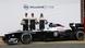 Pastor Maldonado, Valtteri Bottas und Susie Wolff posieren hinter dem neuen Williams FW35 (Foto: dpa) Pastor Maldonado, Valtteri Bottas und Susie Wolff posieren hinter dem neuen Williams FW35 (Foto: dpa)
