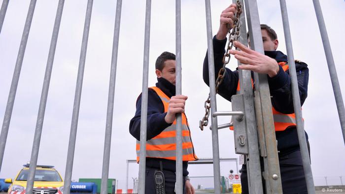 Frenchman Jailed For 5 Years For Brussels Airport Diamond Heist News Dw 27 06 2019