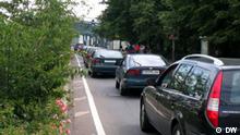 Autoschlange am Grenzübergang zu Polen bei Frankfurt/Oder im Sommer 2005. Foto: DW