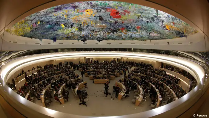 General view of the 22nd session of the Human Rights Council at the United Nations in Geneva February 25, 2013. Picture taken with a fisheye lens. REUTERS/Denis Balibouse (SWITZERLAND - Tags: POLITICS)