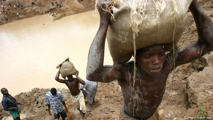 ILO aims to eradicate child labor within eight-year deadline | News | DW |  15.11.2017