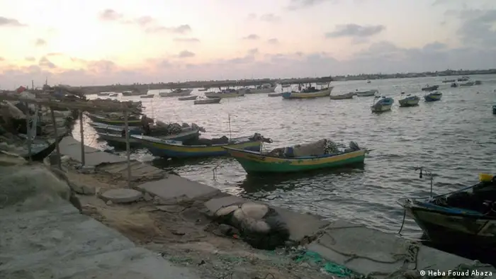 Fotograf/Datum: Heba Fouad Abaza Aufnahmeort: Gaza Harbour, 1.7.2012, Palästina Beschreibung: Fishing boats at a local harbour. Bildrechte: Heba Fouad Abaza, Verwertungsrechte für DW eingeräumt.