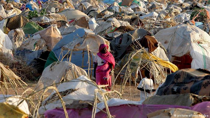 Flüchtlingslager in der Nähe von Nyala, Süddarfur (Foto: dpa)