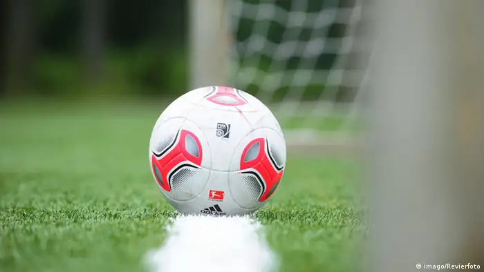 Einführung der Torkamera (imago/Revierfoto)