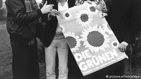 Ein Wahlplakat der Grünen zur Bundestagswahl 1983.
(c) picture-alliance/dpa