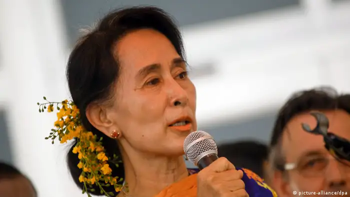 zum Thema erster Parteitag der birmanischen Oppositionspartei NLD