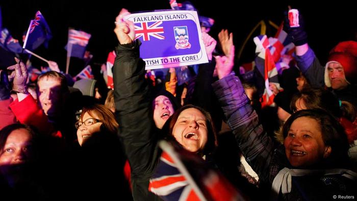 Falklandinseln / Falklands / Jubel / Referendum