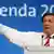 Gerhard Schröder spricht 2003 zur Agenda 2010 (Foto: dpa)