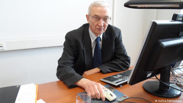 Анатолий Михайлов 