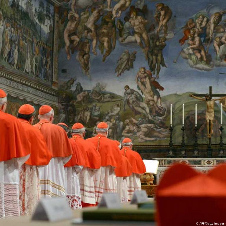 Odamlar oldida jinsiy aloqa video Erkaklar hojatxonasida veb-kamera