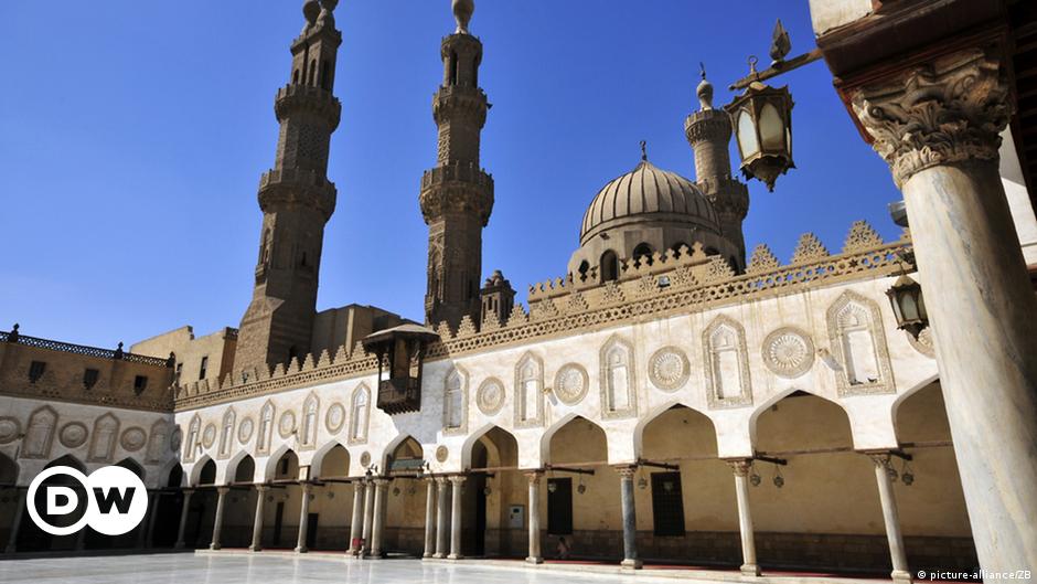 المساجد المصرية كاميرات لردع الإرهاب أم لمراقبة المصلين سياسة واقتصاد تحليلات معمقة بمنظور أوسع من Dw Dw 24 08 2015