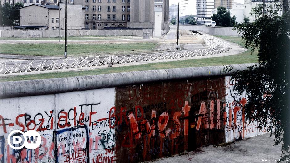 Die Stasi und die Mauer
