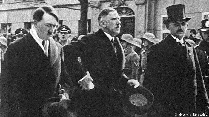 Adolf Hitler und Franz von Papen am Potsdamer Tag, 21. März 1933.