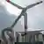 Ein Windrad vor dem Kanzleramt (Foto: REUTERS)