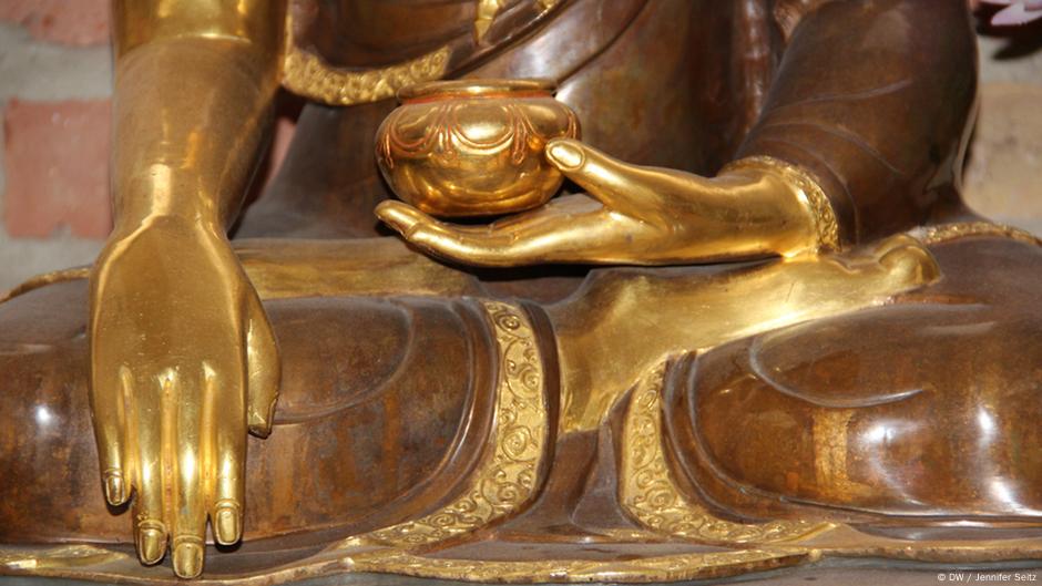 “La Naturaleza es sagrada para el Budismo” DW 02/04/2013