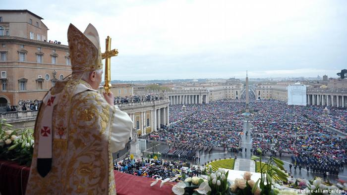 Pope Benedict XVI holding Easter Mass in 2010