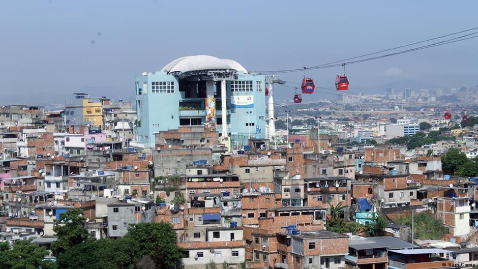 Rio Tackles Favelas Transportation Problems Globalization Dw 30 04 13