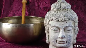 Buddha Kopf und Klangschale