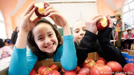 Schulfruchtprogramm Baden-Württemberg Äpfeln Kinder Schüler