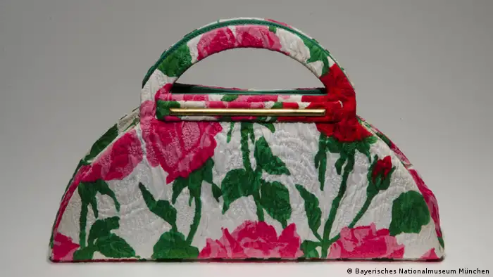Bayerisches Nationalmuseum - Handtasche von Christian Lacroix