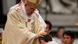 Papst Frinziskus weiht Priester Papst Frinziskus weiht Priester