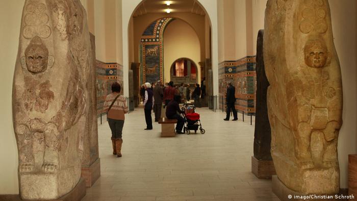 Die Sphinx von Hattuscha im Pergamonmuseum (Foto: imago/Christian Schroth)