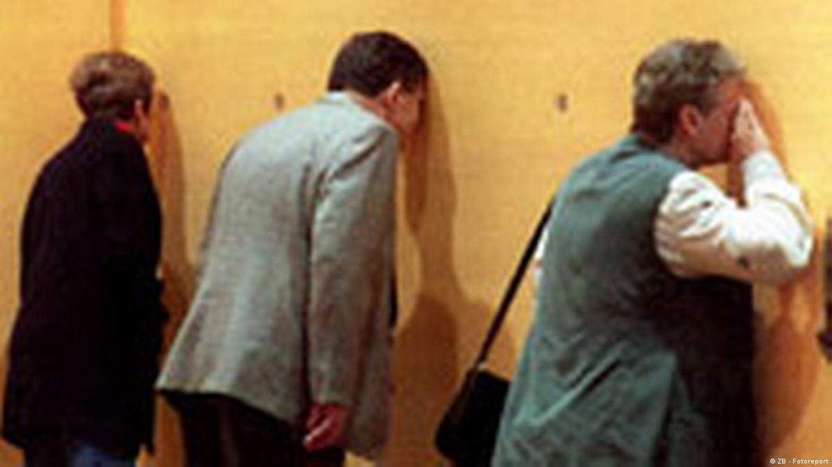 Election 2005 The Other Perspective DW 08/12/2005