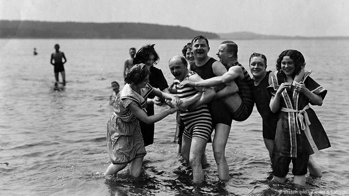 Germany History Leisure time People taking a bath 