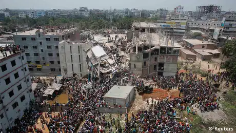 Bangladesch Tote bei Einsturz von Textilfabrik 24.04.2013