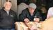 Men play dominoes at the Machane Yehuda Market, Jerusalem, Israel in April 2013 (Foto: Daniella Cheslow) Men play dominoes at the Machane Yehuda Market, Jerusalem, Israel in April 2013 (Foto: Daniella Cheslow)