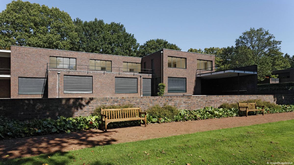 1886: Nascia o arquiteto alemão Mies van der Rohe – DW – 27/03/2017, image size:1199x674