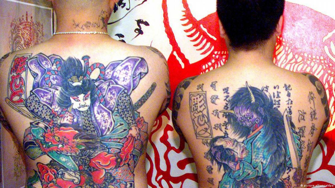 Japan: Tattoo artists want to wash off criminal connection – DW