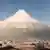 Ecuador Deutschland Wissenschaft Alexander von Humboldt Bild vom Vulkan Chimborazo