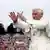 Papa Benedict al XVI-lea, salutînd pelerinii de pe malurile Rinului, la Köln