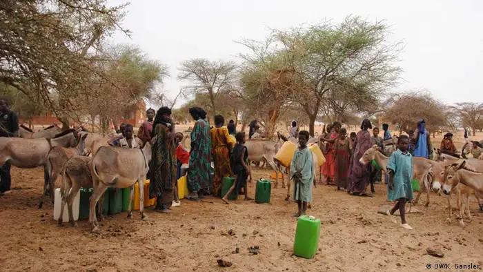 Réfugiés maliens au Burkina Faso, affecté comme le Niger et la Mauritanie par une grave crise alimentaire