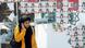 Eine Iranerin mit Handy vor einer Wand mit Wahlplakaten (Foto: picture-alliance/dpa) Eine Iranerin mit Handy vor einer Wand mit Wahlplakaten (Foto: picture-alliance/dpa)