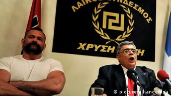 Der Vorsitzende der Partei Chryssi Avgi (Goldene Morgenröte), Nikos Michaloliakos Foto: (EPA/STR - Bildfunk)
