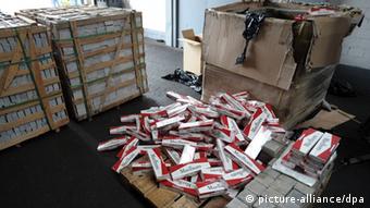 Billions Lost To Cigarette Smuggling Europe News And Current Affairs From Around The Continent Dw 05 06 2013