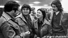 In Jeans gekleidete Teilnehmer des 10. Parlaments der Freien Deutschen Jugend (FDJ) in Ost-Berlin 1976 (Foto: dpa)