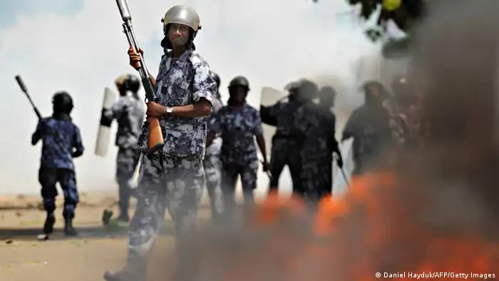 Affrontements entre police et manifestants à Lomé en juin 2013