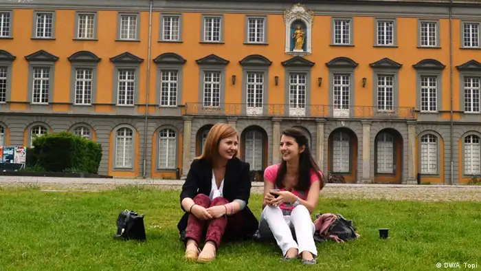 Jonida Cangonja und Migena Kodra Studentinnen Uni Bonn