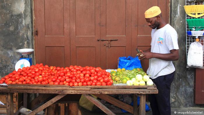 Marktstand Tomaten Sansibar Tansania