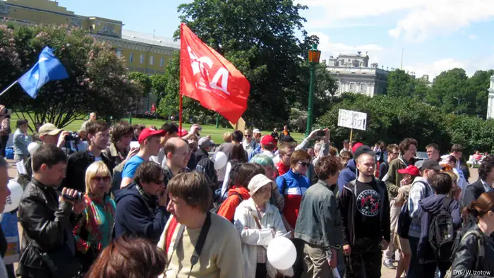 Demonstranten in Sankt Petersburg am Russland-Tag , 12 Juni 2013