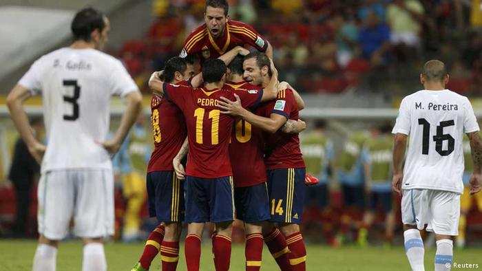 Spain Italy Win First Matches At Confederations Cup Sports German Football And Major International Sports News Dw 16 06 2013