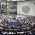 Voller Plenarsaal beim Festakt 60 Jahre Deutsche Wellte zur Eröfnnung des Global Media Forum 2013 in Bonn.