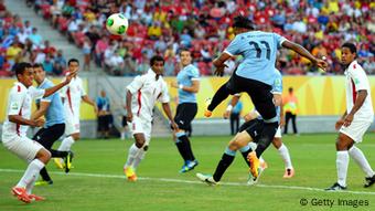 Spain Uruguay Stroll Through To Confederations Cup Semifinals Sports German Football And Major International Sports News Dw 23 06 2013