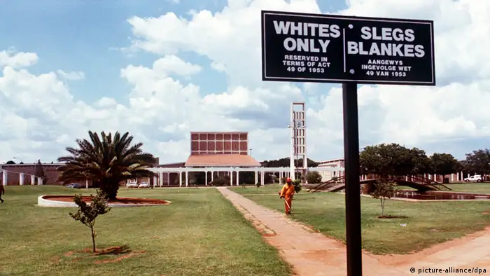 Bildergalerie Nelson Mandela Schild Apartheid